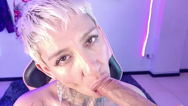 Everlyn_Sex Live XXX Chat