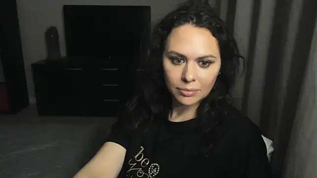 Chat +18 de MollyCheiz ao vivo