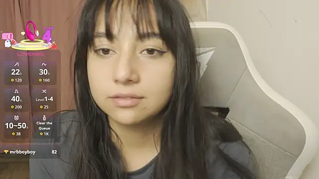 EmmitaGarcia Chat XXX live