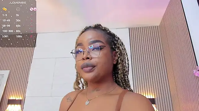 Chat XXX en directo de MadisonLopezx