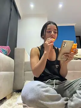 Chatroom XXX en direct de violeta365