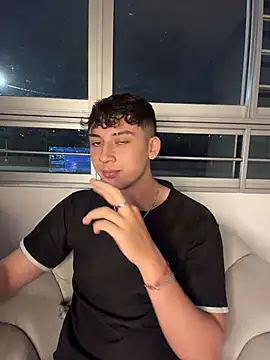 XXX chat uživo modela OLIVER_K