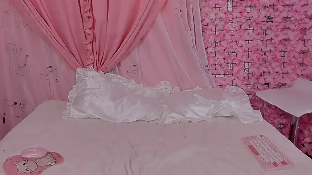 Pinky_purr's Live XXX Chat