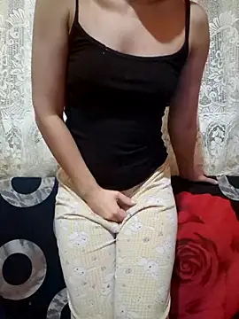 HORNY_SMAL_TITS Live XXX-Chat