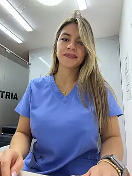 Chatroom XXX en direct de alicee16