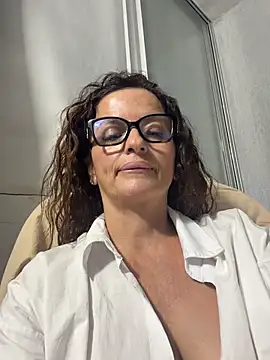 CioniWeiss Adlı Modelin Canlı XXX Sohbeti