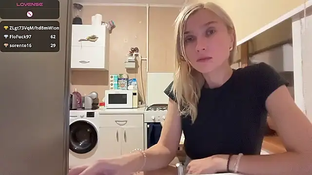 AngelJeni Chat XXX live