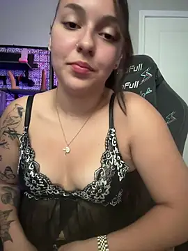 Mamachulita's Live XXX Chat
