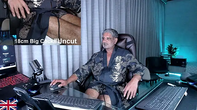 OnlineBossUK: απευθείας συνομιλία ΧΧΧ