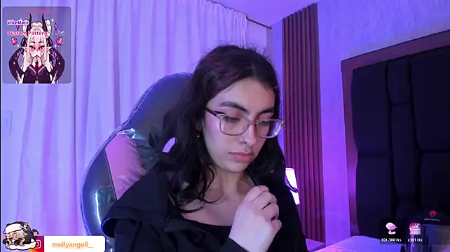 צ'אט XXX בשידור חי של Molly_A