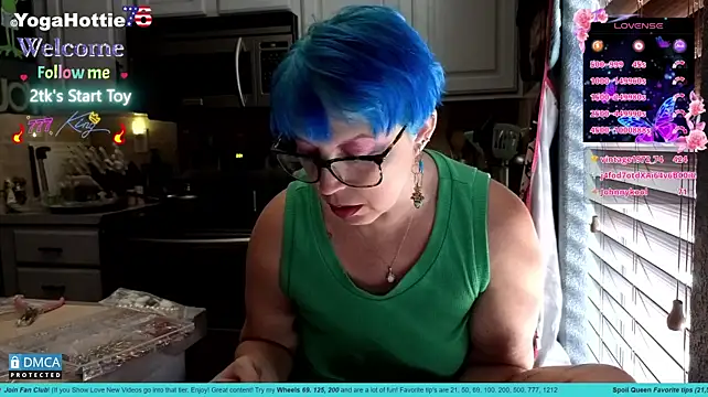 Chat XXX en directo de YogaHottie76