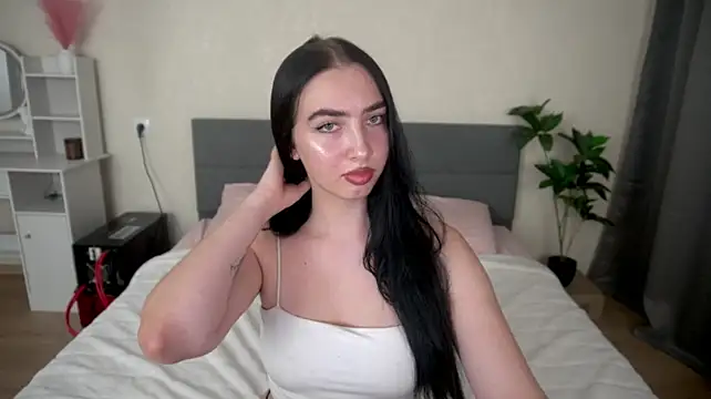 WildKittenX_ Adlı Modelin Canlı XXX Sohbeti