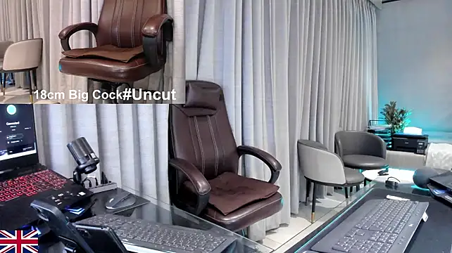 XXX chat uživo modela OnlineBossUK