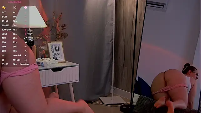 Queen_Monica_ Chat XXX live