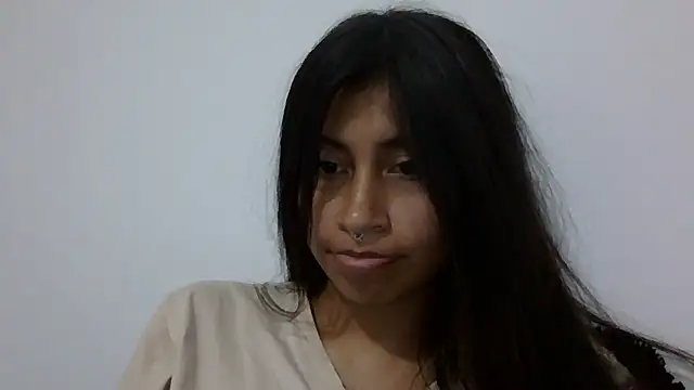 Pocahontas_Honey's Live XXX Chat