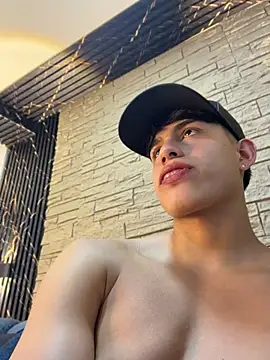 Lander_Cruz 现场XXX聊天