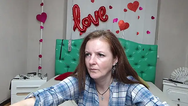 MeganPirs Chat XXX live