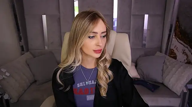 GraceCandy Adlı Modelin Canlı XXX Sohbeti