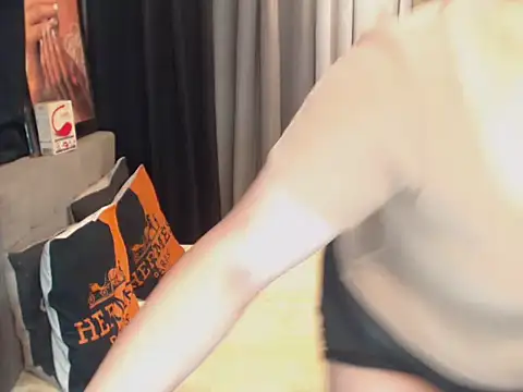 צ'אט XXX בשידור חי של AsianHotPrecious
