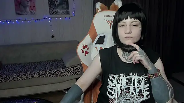 acid_trip1l's Live XXX Chat