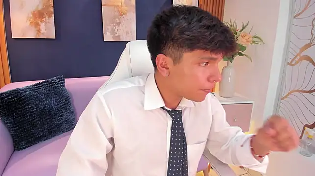 XXX chat uživo modela Thiago_Knox