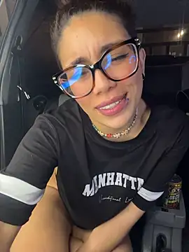 Alice-fire's Live XXX Chat