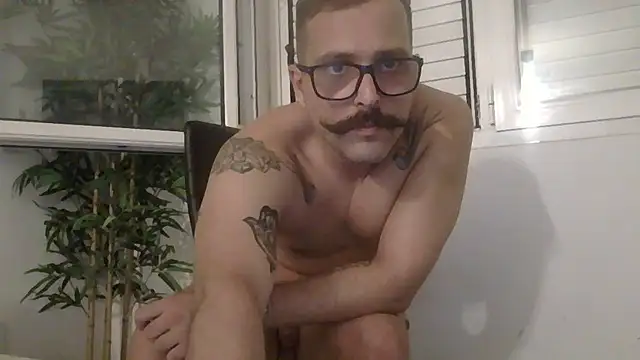 yanick931 live XXX chat
