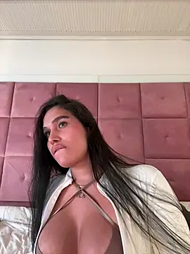 Belle_Noir Chat XXX in diretta
