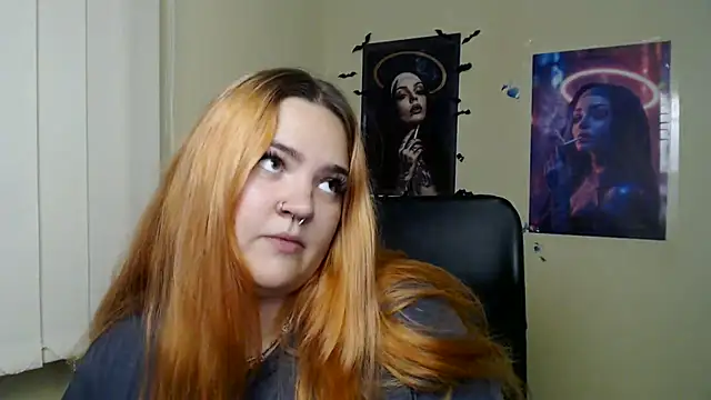 Chatroom XXX en direct de RinaRiii