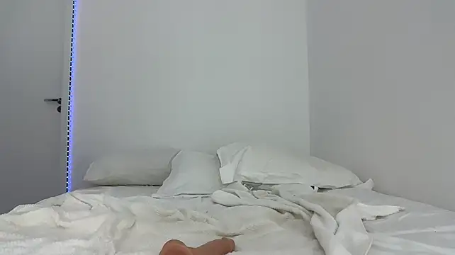 Chat +18 de ivan_abundance ao vivo
