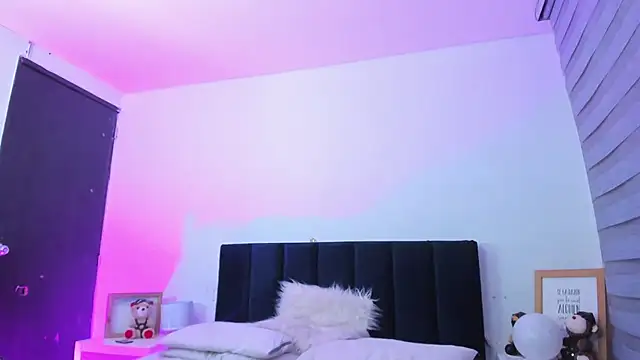 melanie_roux__'s Live XXX Chat