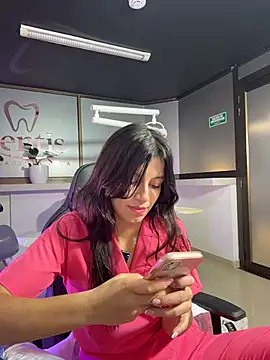 iris_cuteface Chat XXX in diretta