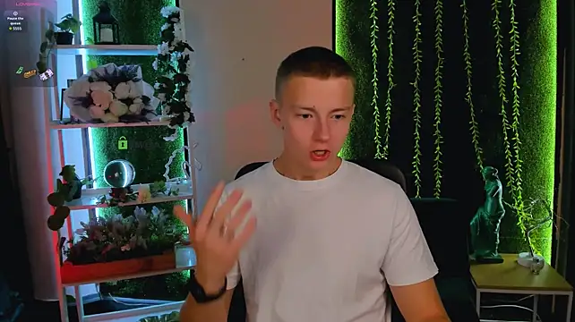 emmanuel_shine live XXX chat