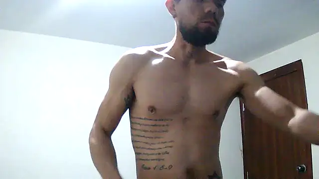 thomas2wood's Live XXX Chat