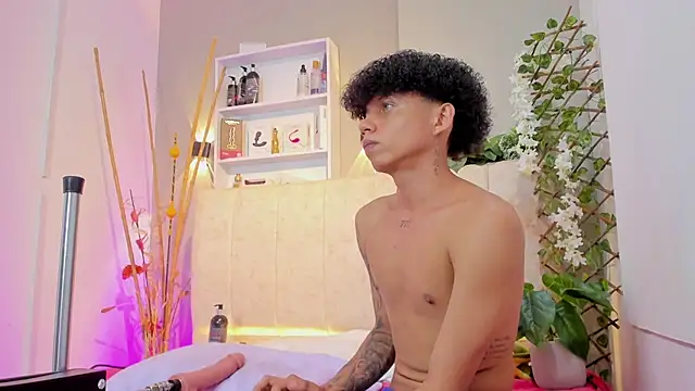 Živý XXX chat _taylor_black