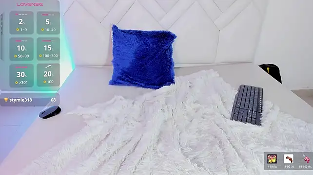 XXX chat uživo modela littlecum18