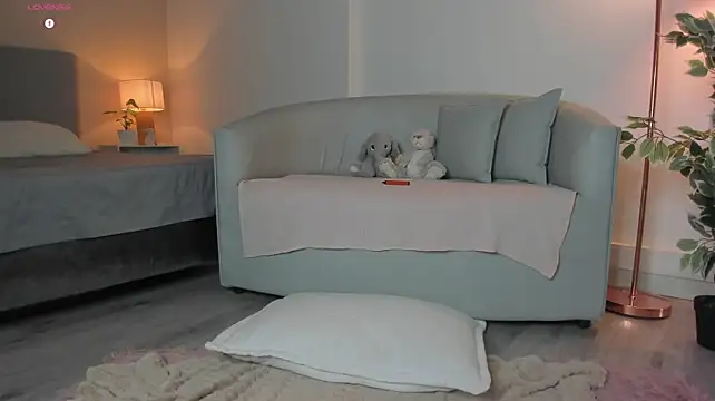 AlannaRussell_'s Live XXX Chat
