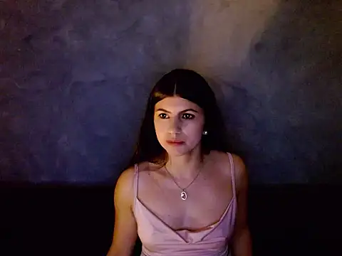 צ'אט XXX בשידור חי של MilaVelvett_