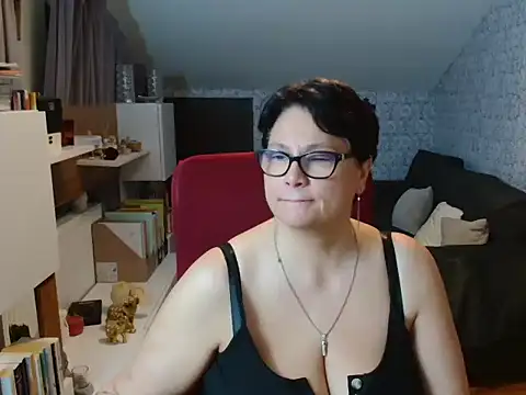 CallmeHellen4you 现场XXX聊天