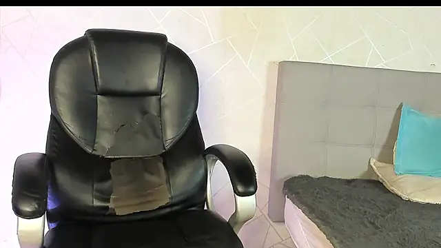 Chatroom XXX en direct de Toji_ferrer