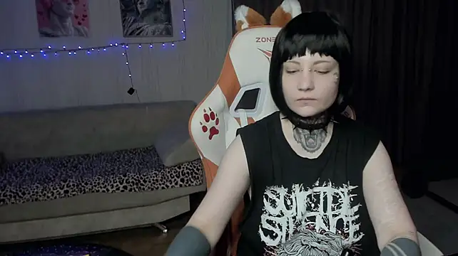 acid_trip1l's Live XXX Chat
