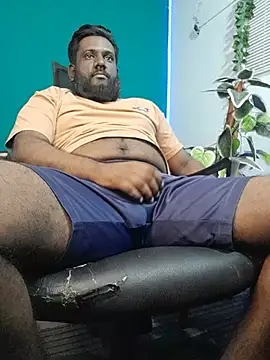 Rayansmith_ লাইভ XXX চ্যাট
