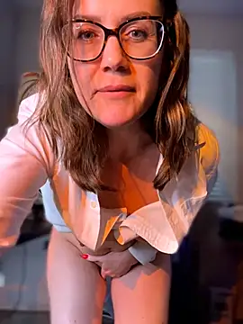 Chat XXX en directo de MaiseKnox