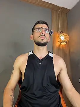 Franck_White Adlı Modelin Canlı XXX Sohbeti