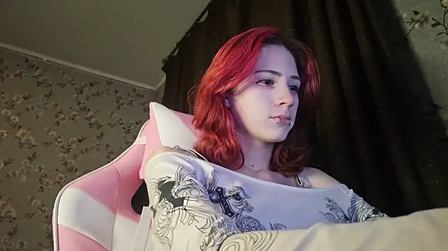 LinaAvelinku's Live XXX Chat