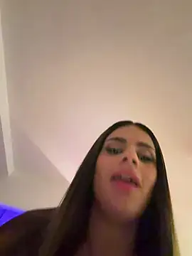 Chat +18 de BellaaVixen ao vivo