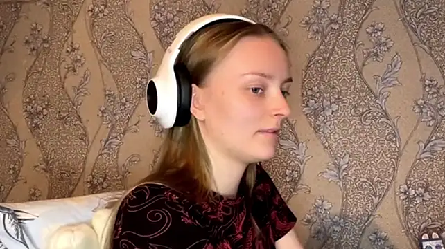 EmyMiu – Naživo XXX chat