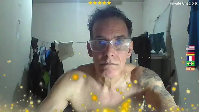 CaptainFox's Live XXX Chat