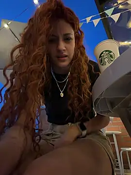 alana15 Adlı Modelin Canlı XXX Sohbeti