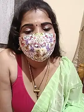 XXX chat uživo modela Devi_Tina